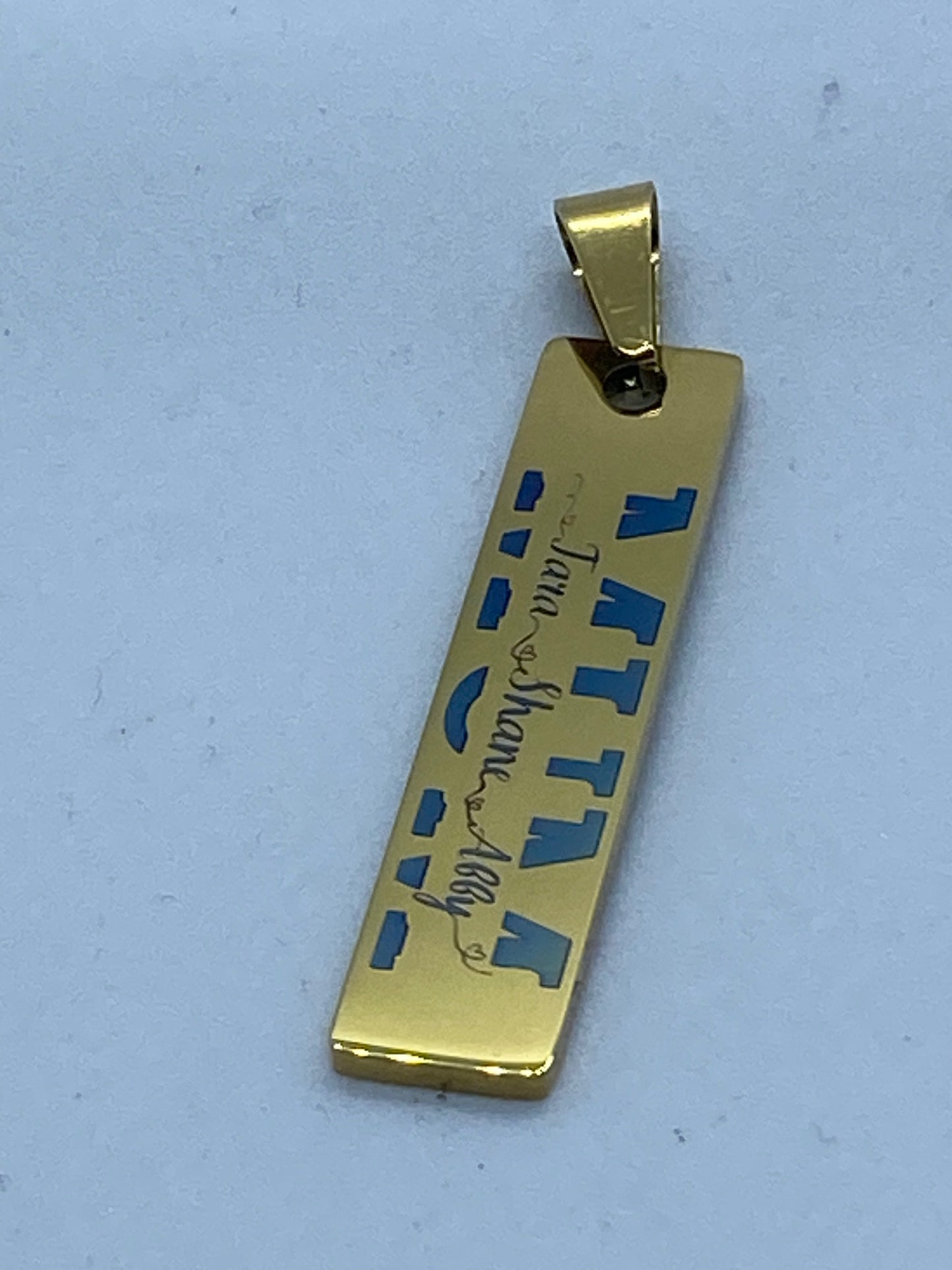 custom engraved mothers day pendant
