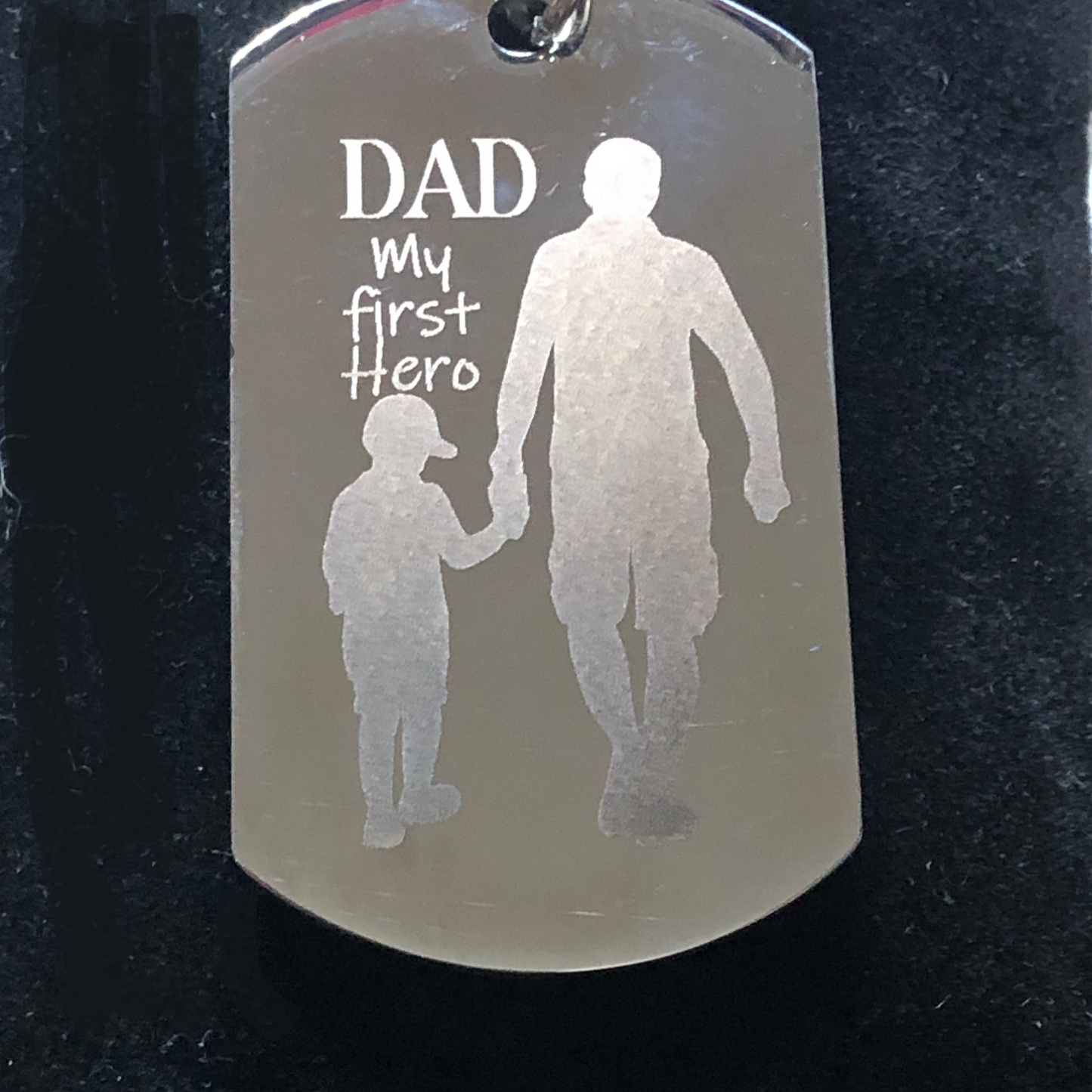 Personalised Keyring for Dad – Engraved Gift with Custom Message