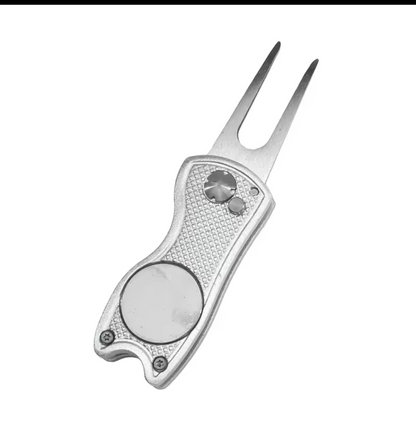 Flick Golf Divot Tool with Engraved Ball Marker