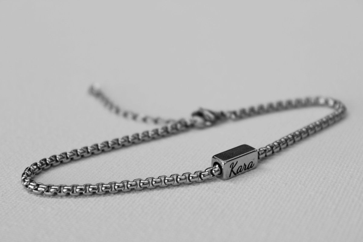 Dad Bracelet Engraved with Children's Names - bracelet Personalisr Au