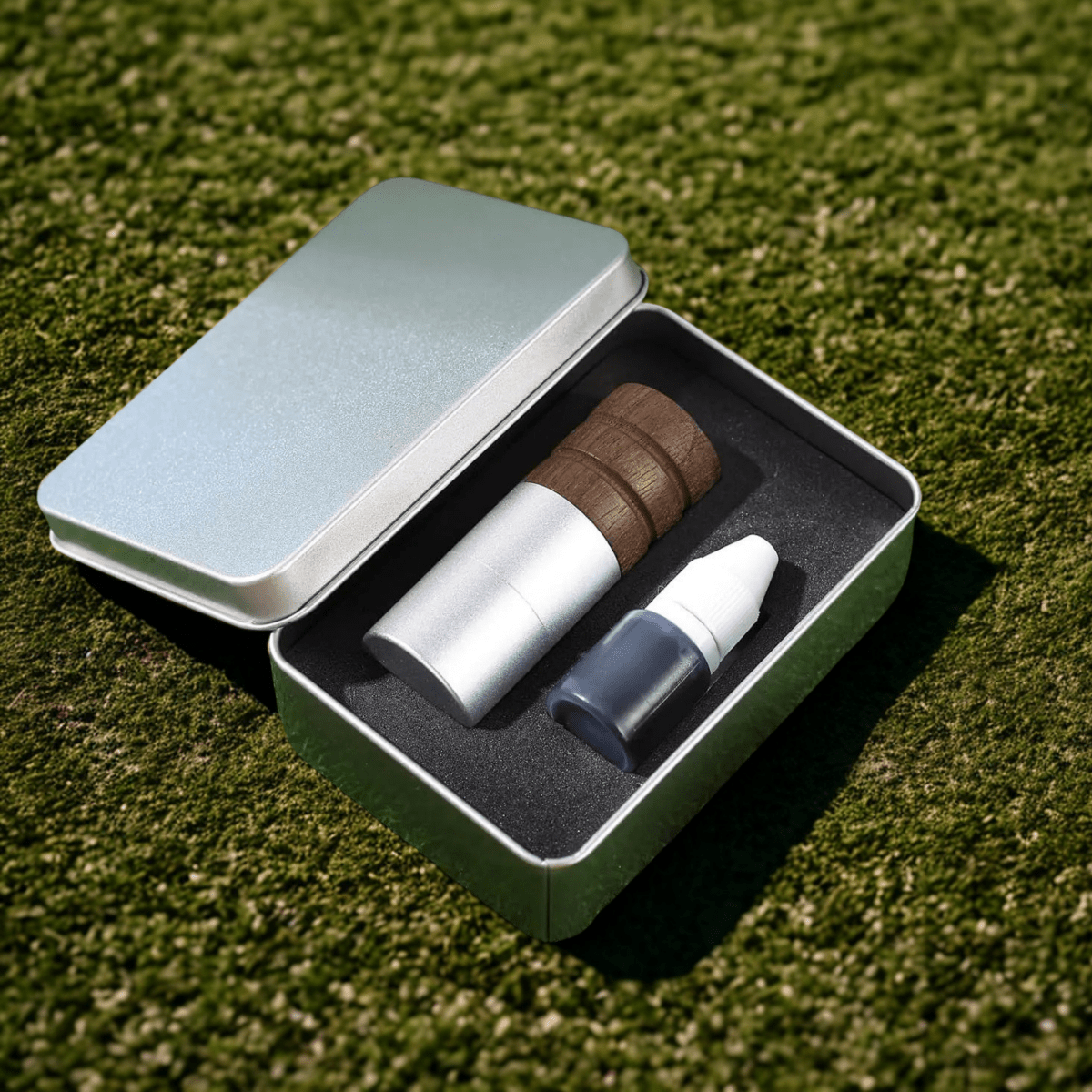 deluxe golf ball stamp set with ink in steel case